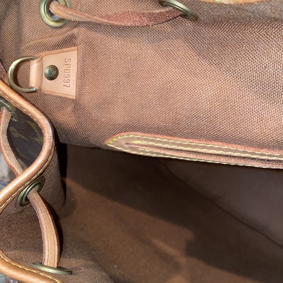 Louis Vuitton Monogram Montsouris MM Backpack - Picture 11 of 14